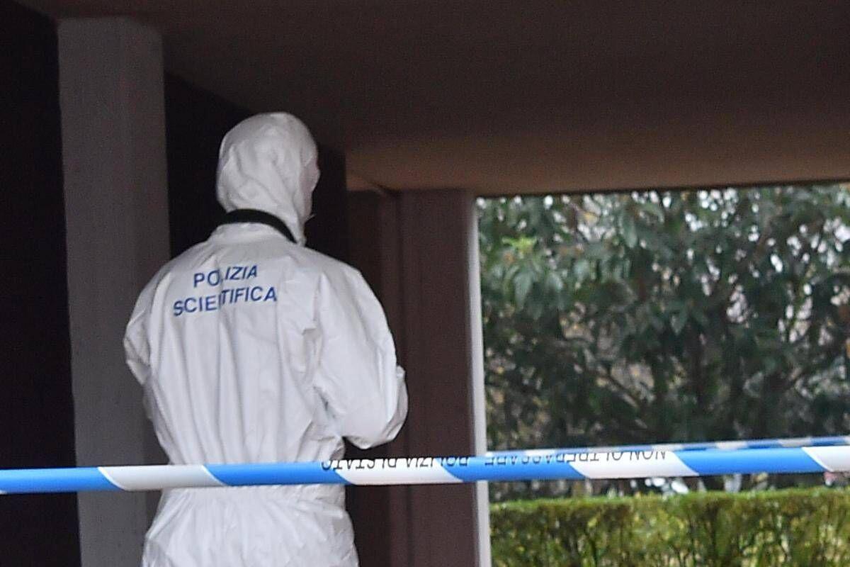 Bitonto, cadavere di un uomo abbandonato sulla rampa d'accesso del pronto soccorso - 