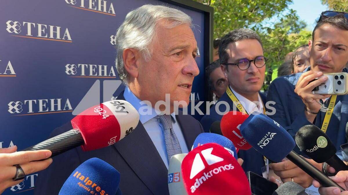 Tajani a Cernobbio: "Guerra ibrida in corso, problema è la Russia non Vannacci" - Video - 