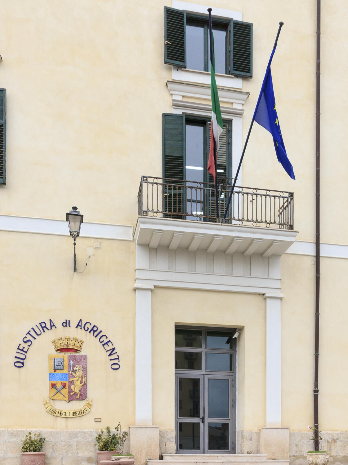 Truffa online: la Squadra Mobile di Agrigento arresta un uomo su ordine della Procura di Macerata - 