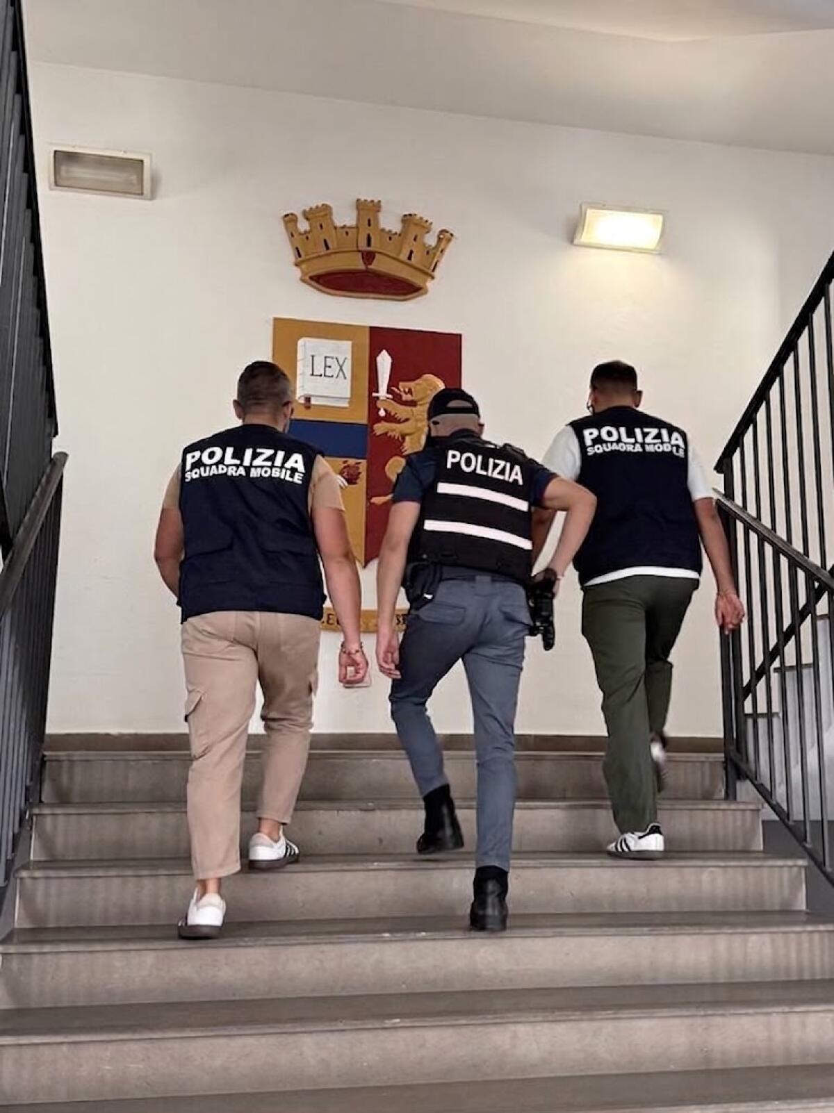 Truffa del finto carabiniere a Ragusa: due arresti in flagranza, vittima un'anziana di 74 anni - 