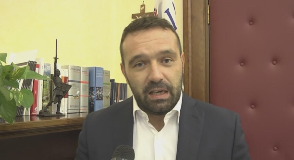 Lega, Pini: negano gli elenchi degli iscritti alla Padania ma "ci giocherà a favore" - 