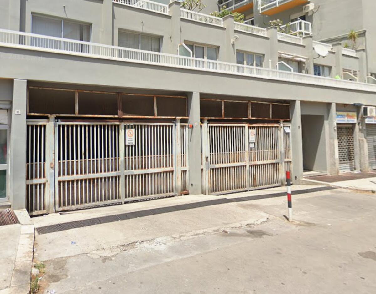 Pallavicino, la biblioteca di via Spata chiude: 14.000 volumi trasferiti in magazzino, M5S parla di «scippo culturale» - 
