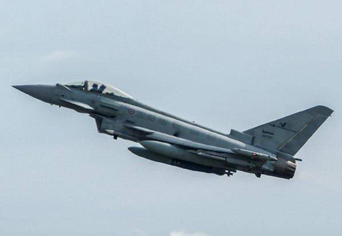 Attacco a base aerea in Arabia Saudita, colpito F-2000 italiano. Crosetto: "Nessun militare coinvolto" - 