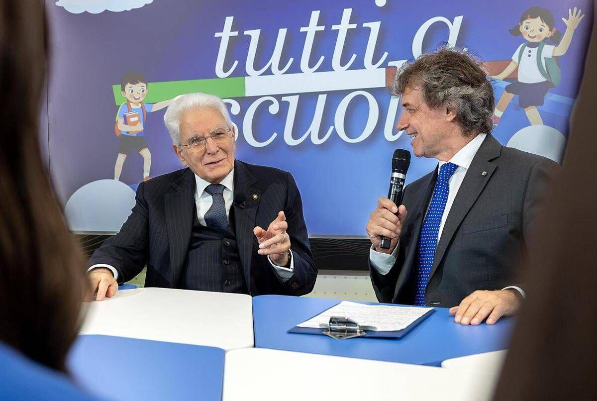 Mattarella: "La scuola è la più efficace leva di integrazione. Le violenze? I genitori non si sottraggano all'alleanza coi docenti" - 