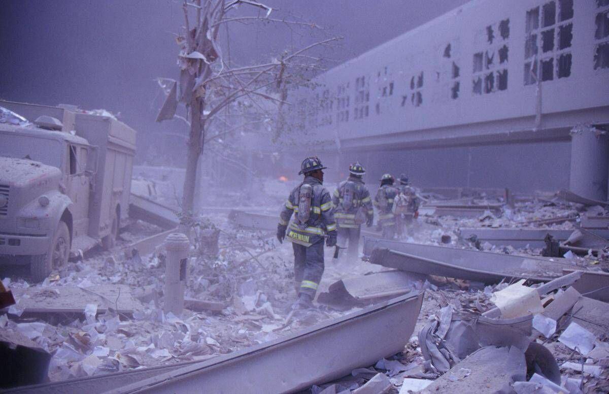11 settembre, dai documenti sull'aria tossica ai dati dei vigili del fuoco: l'impatto sulla salute 25 anni dopo - 