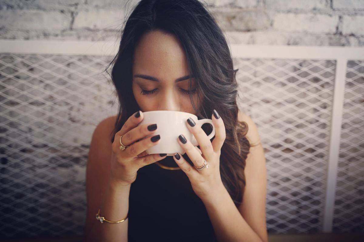 Tumori, con caffè o tè bollente rischio cancro esofago più alto: "Meglio tiepido" - 