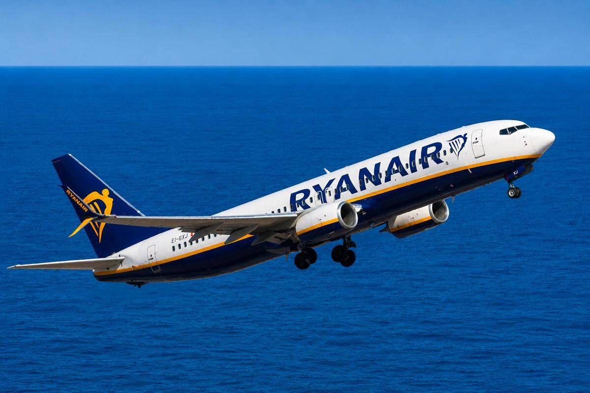 "Allarme possibile dirottamento", volo Ryanair parte e torna indietro: cos'è successo - 