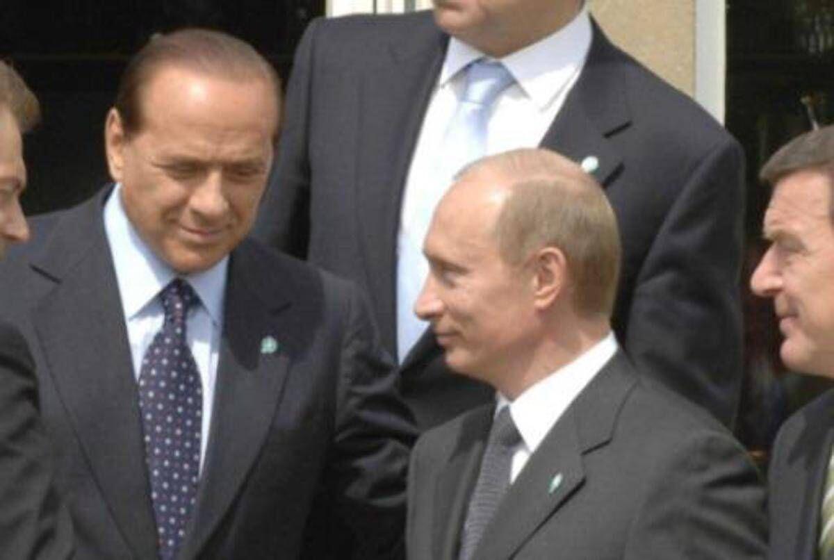Quando Berlusconi voleva Putin all'Università liberale ma arrivò lo stop di Urbani - 