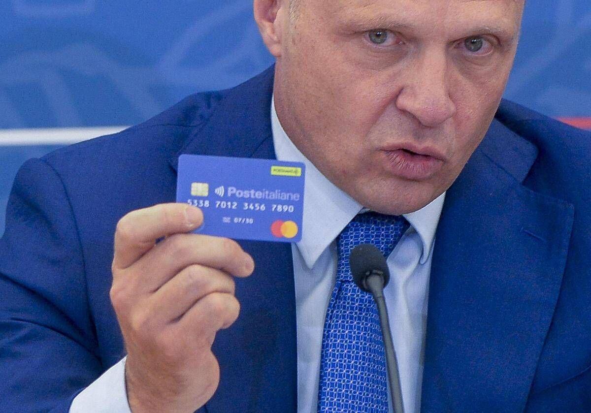Torna la 'Carta dedicata a te', 1000 euro per 1,1 milioni di famiglie per la spesa alimentare - 