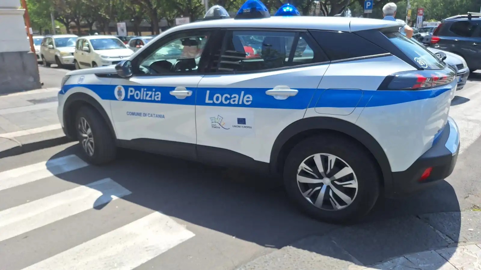 Catania: due denunciati per truffa aggravata a danno di minori e falsità materiale su Carta d'Identità Elettronica - 