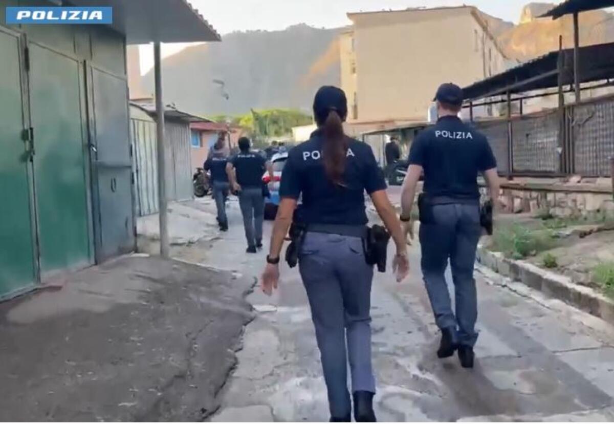 Falsomiele, 200 agenti in controllo straordinario: perquisizioni, sequestri e due indagati per scommesse abusive - 