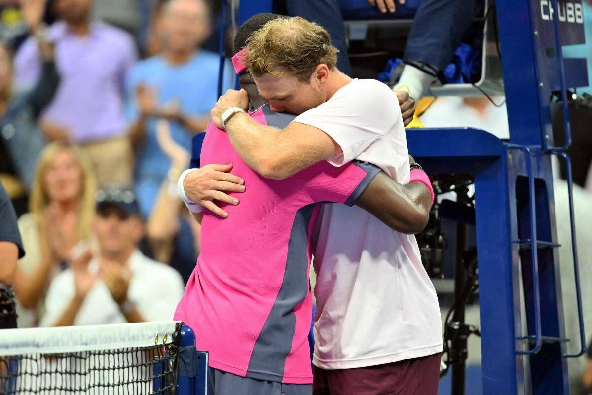 Michelsen perde e scoppia a piangere, Tiafoe lo consola: fair play agli US Open - 