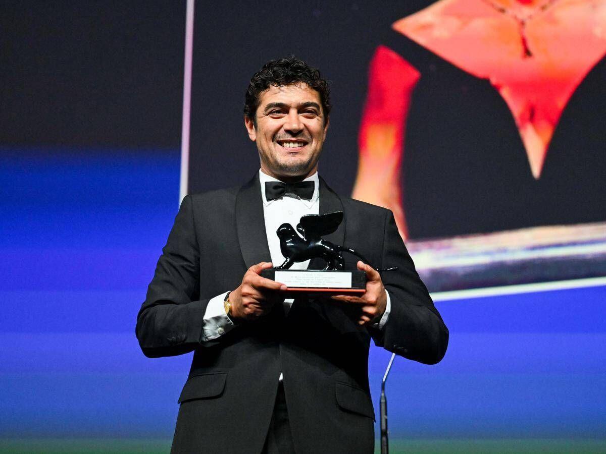 Mostra del cinema, premiati Scamarcio e I figli della scimmia - 
