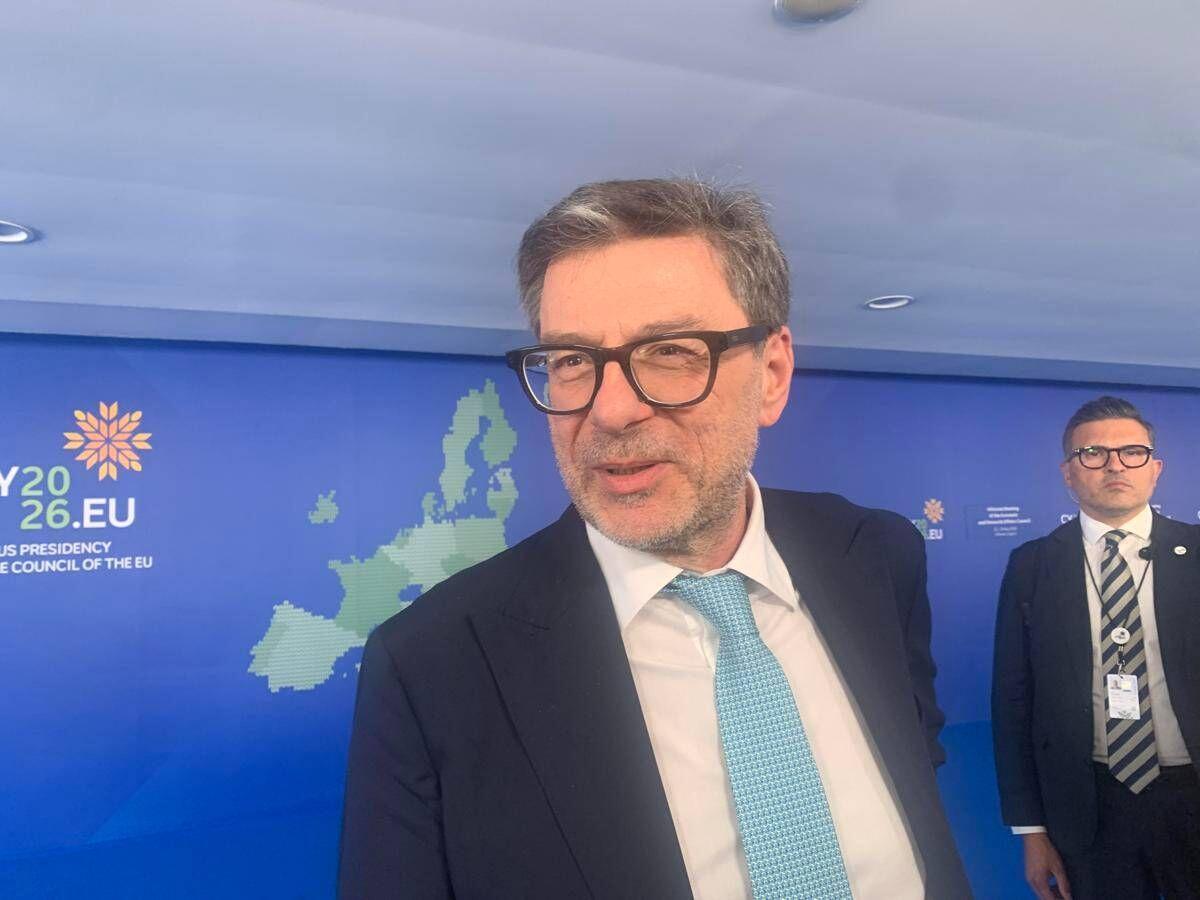 Bollo auto, Giorgetti: "Taglio coperto da soldi nazionali. Non sono fondi Ue, Italia li usa come crede" - 