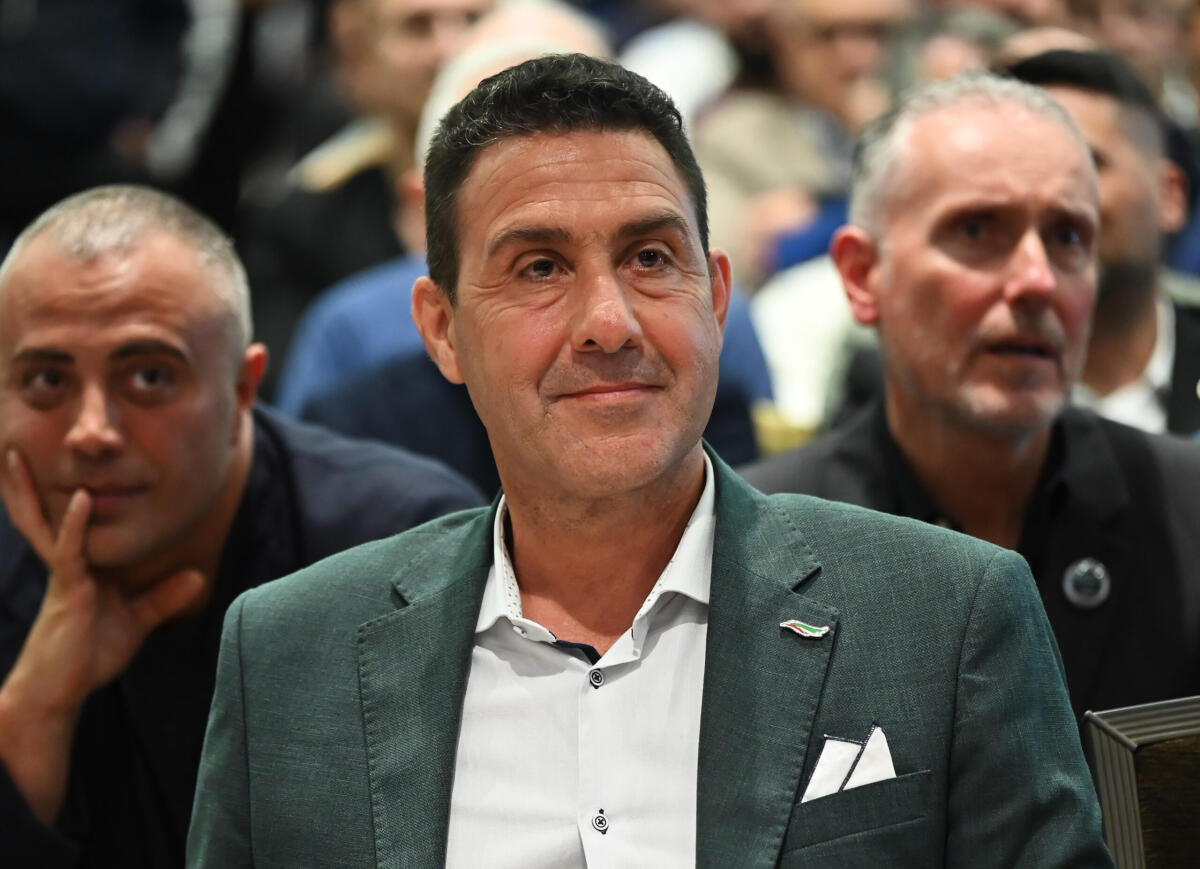 Vannacci: «Nessuna indagine per ricostituzione del partito fascista», la Procura Militare smentisce i titoli - 