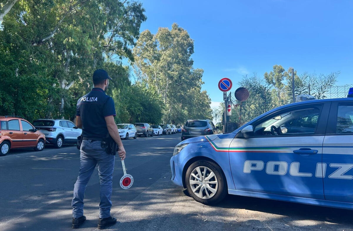 Catania: 53enne denunciata per riciclaggio dopo essere sorpresa alla guida di un'auto rubata con targhe contraffatte - 