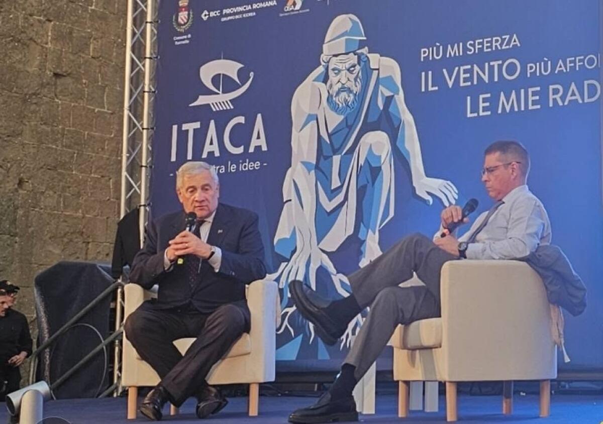 Tajani: “Sposa la ragazza con la gonna più lunga”. Scintille con Italia Viva, Paita chiede le scuse - 