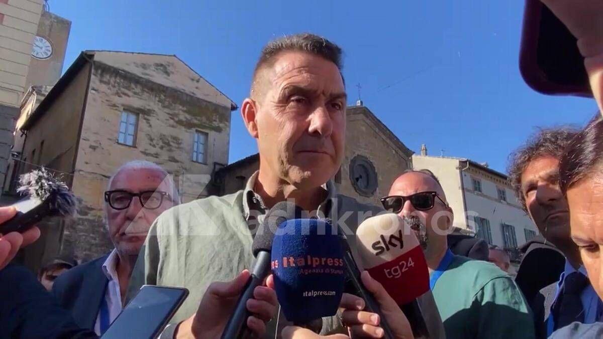 Vannacci: "Salvini in calo di consenso? Mi auguro che crisi sia presto superata" - Video - 