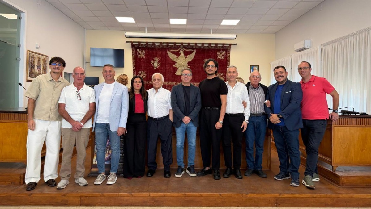 Trecastagni presenta la stagione teatrale 2026/27: programma, compagnie e nuove rassegne - 