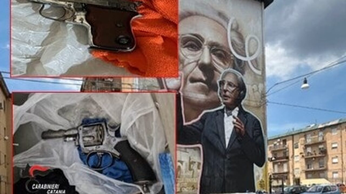Arrestato a Biancavilla Vito Amoroso: pistole e proiettili trovati nella camera da letto - 