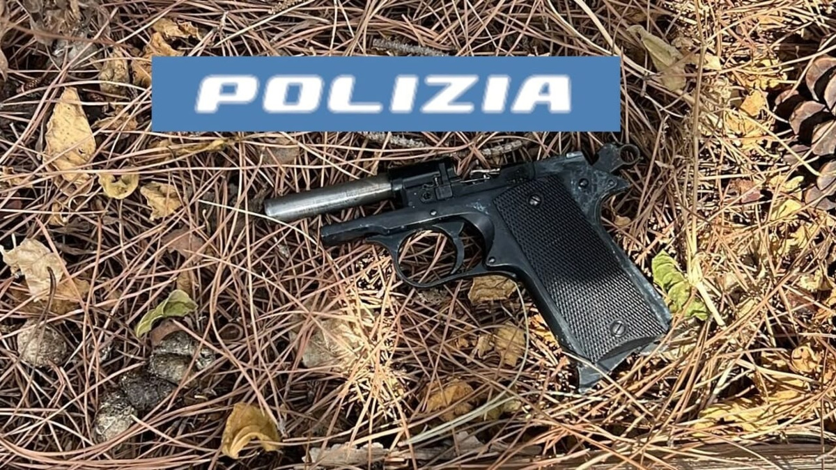 Catania: due arresti dopo inseguimento in moto e lancio di parti di pistola - 