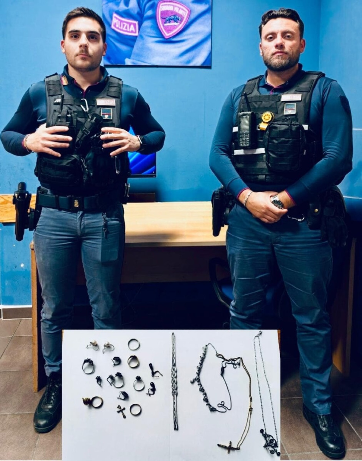 Messina: finto carabiniere strappa i gioielli a un'anziana, due arresti in flagranza - 
