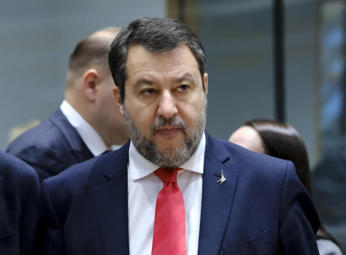 Salvini annuncia «mezzo miliardo» per i camion: tavolo a Milano, ostacoli Ue e nuove misure per l'autotrasporto - 