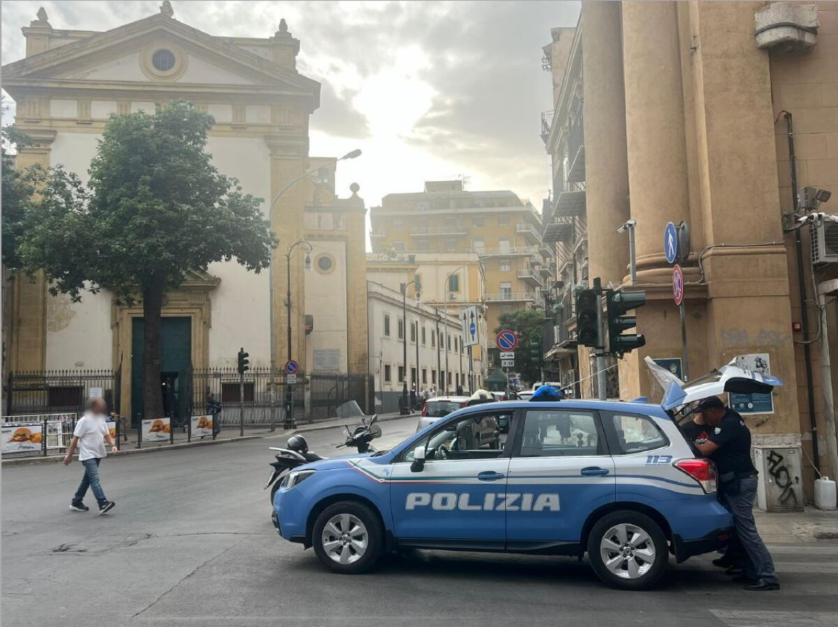 Rapina con ascia in centro scommesse a Palermo: arrestati due giovani - 