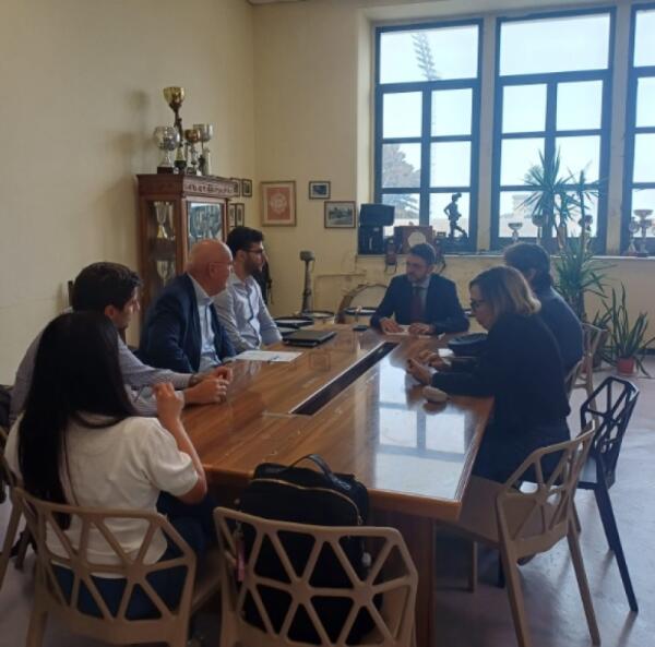 Catania, Grasso convoca Enel sui cantieri: impegni per riasfaltature e cantieri sicuri