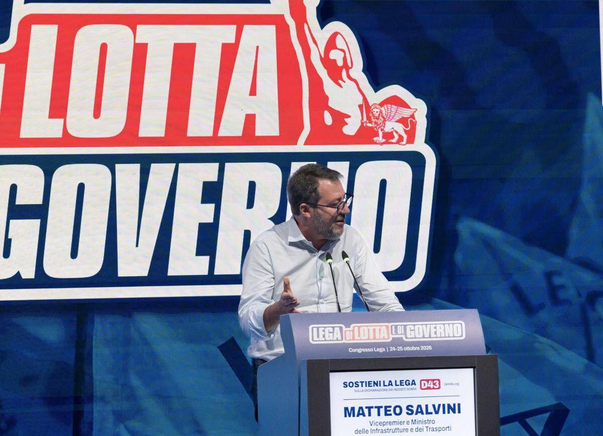 Lega, Salvini riconfermato segretario con 465 voti: "Saremo secondo partito, stop armi a Kiev" - 