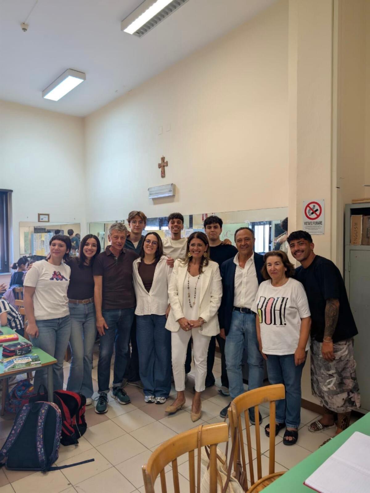 Messina, riapre il doposcuola di Santa Maria Consolata: l’Amministrazione visita la struttura - 