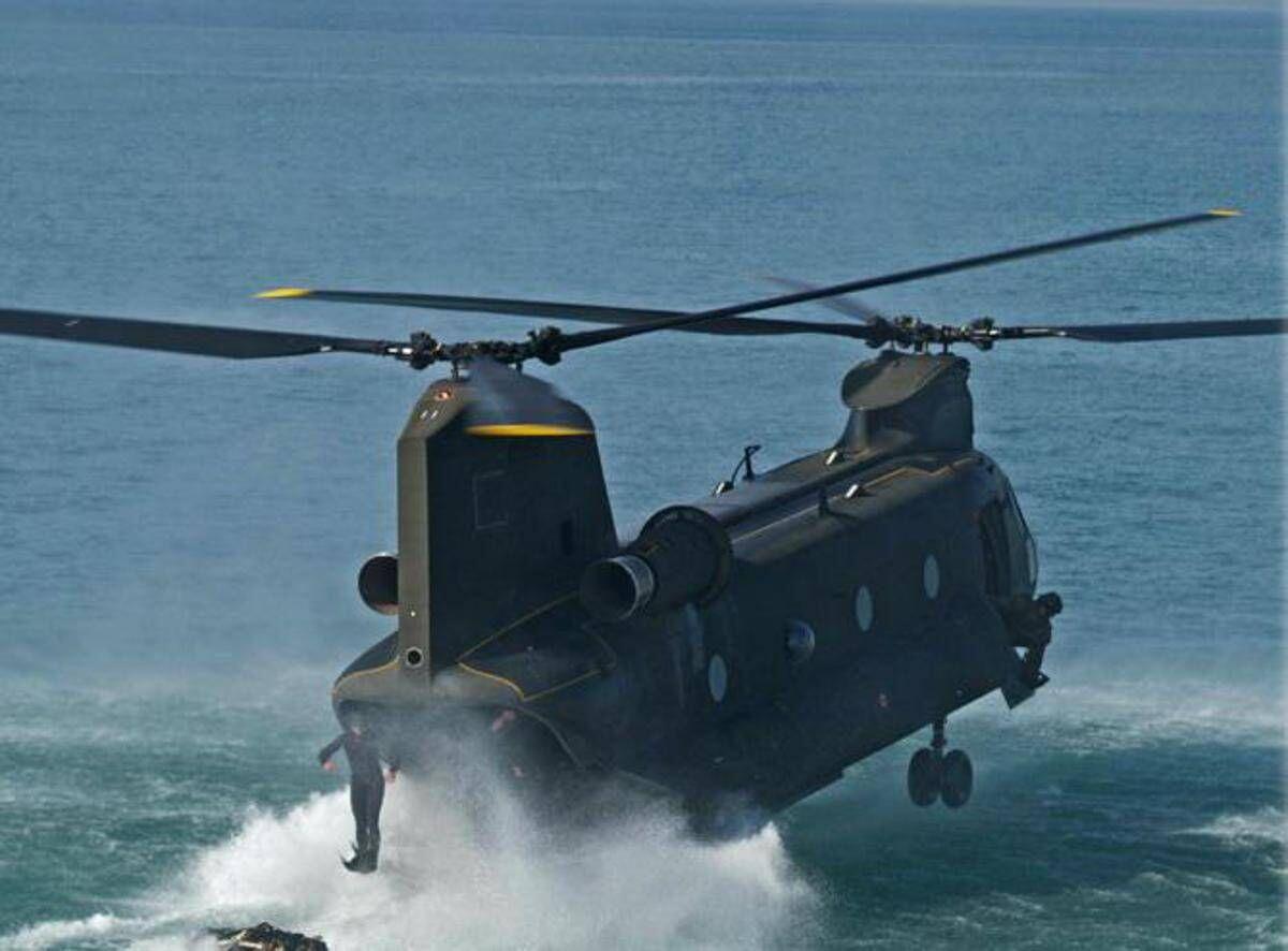 Elicottero italiano caduto in Bosnia, l'identikit del CH-47 - 