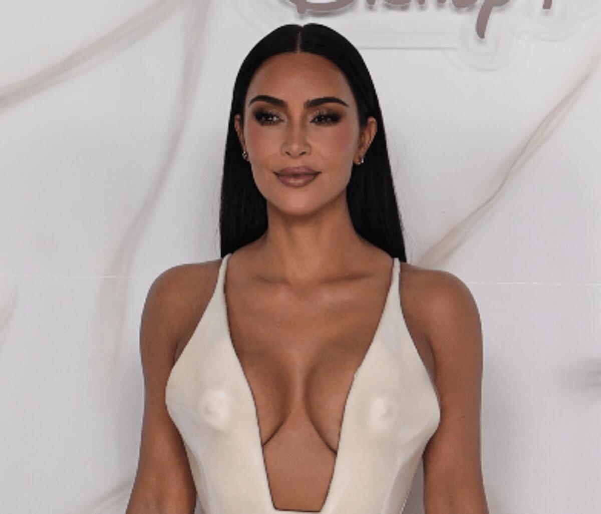 Kim Kardashian compra un Monet per amore di 'Ragazze a Beverly Hills': l'arte ispirata da un film cult - 