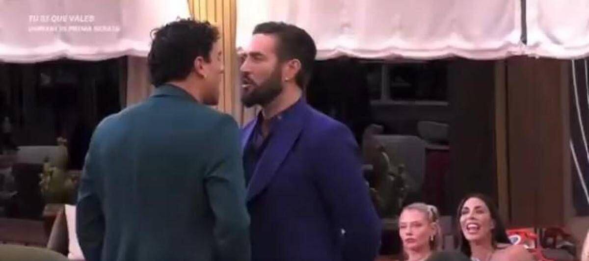 Gf Vip, rissa sfiorata tra Alex Belli e Alessandra Roncaccia - Video - 