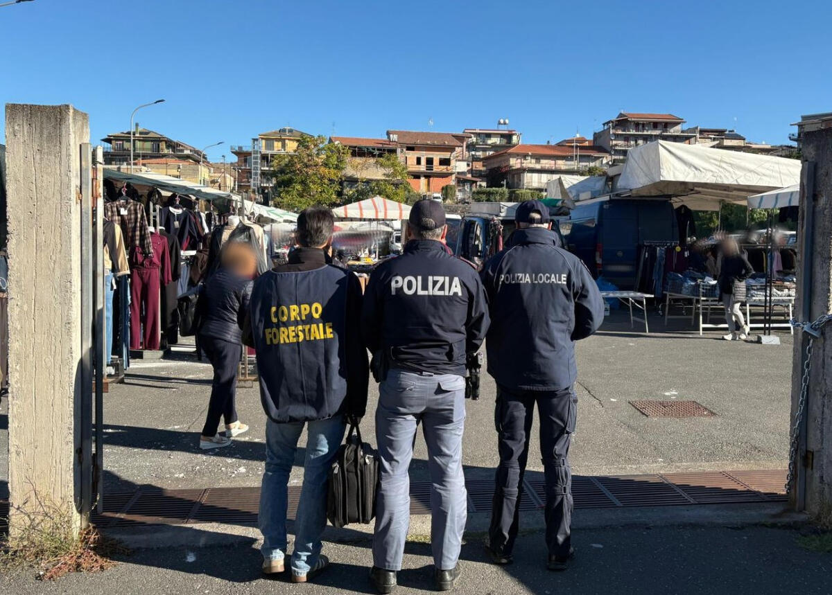 Bronte: la Polizia sequestra 365 kg di prodotti non tracciati, tre venditori multati per 18.000 euro