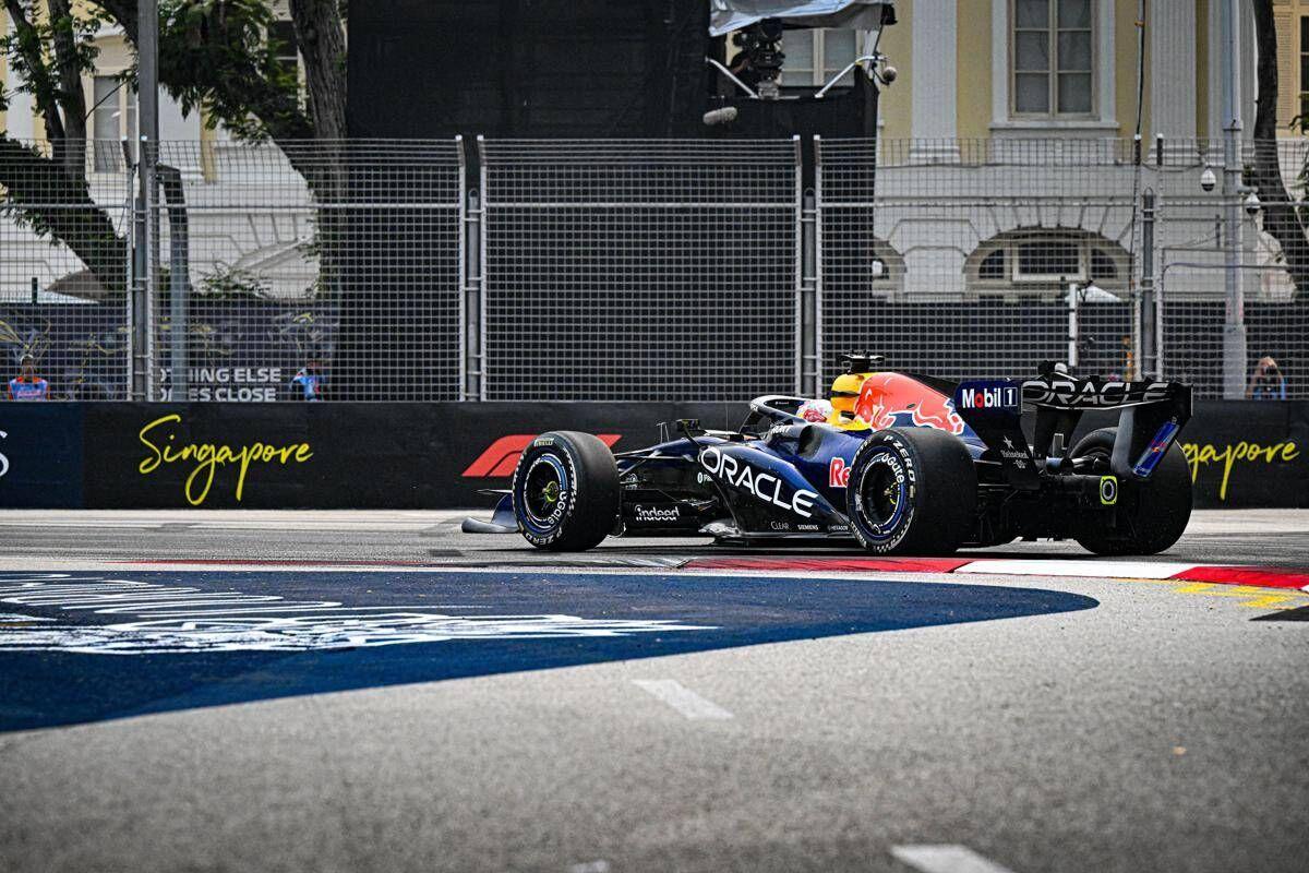 F1, Verstappen in pole nella Sprint del Gp di Singapore ma è a rischio penalità - 