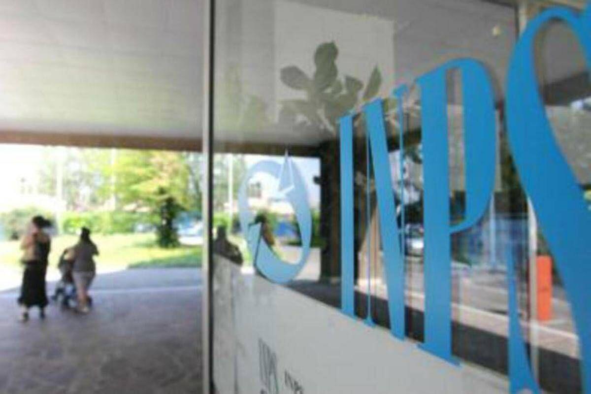 Pensioni, sistema rivalutazioni cambia con Manovra 2027: si torna a 6 scaglioni - 