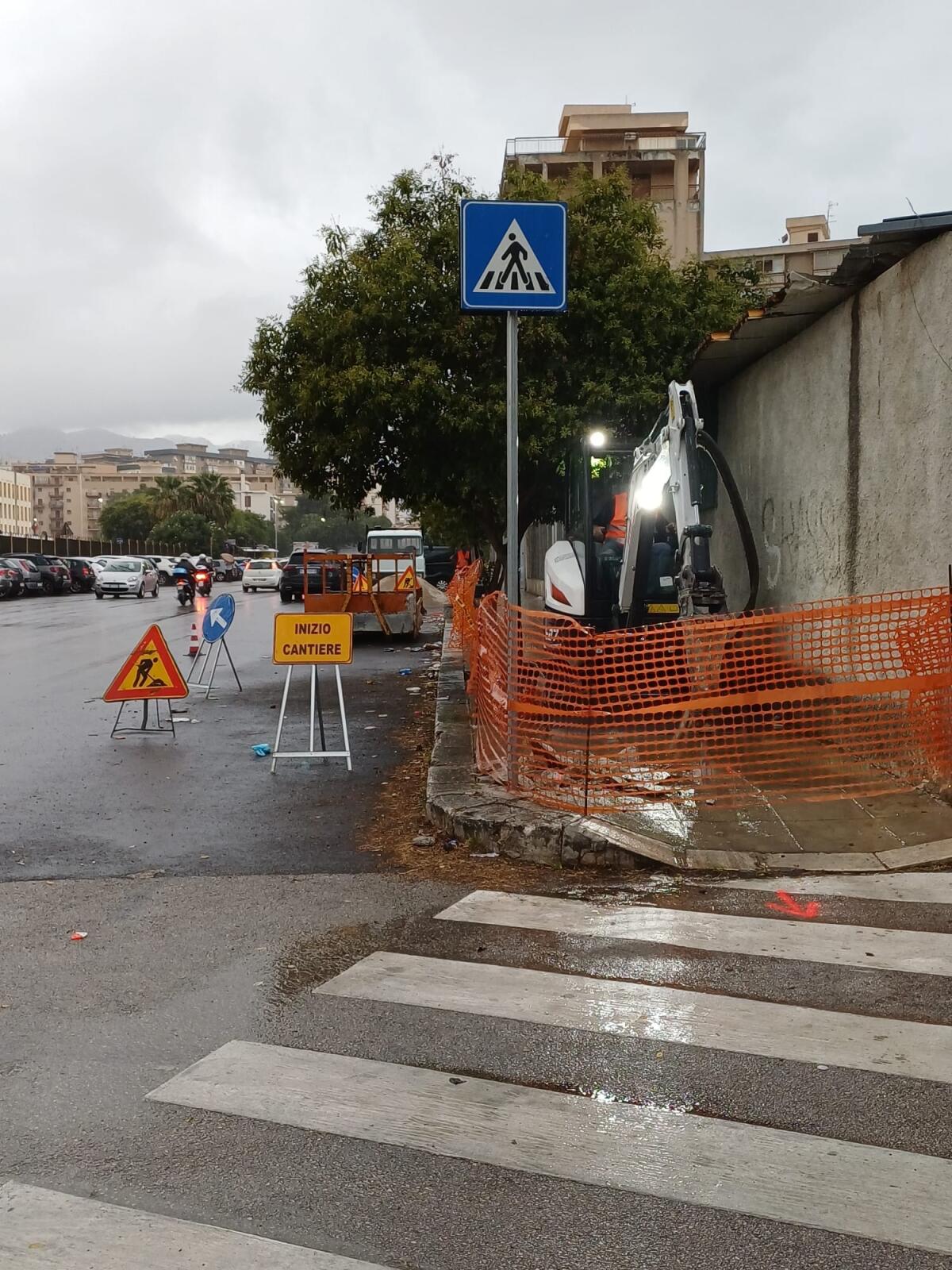 A Montegrappa-Santa Rosalia partiti i lavori per sei nuovi punti luce a led in via Carmelo Lazzaro - 