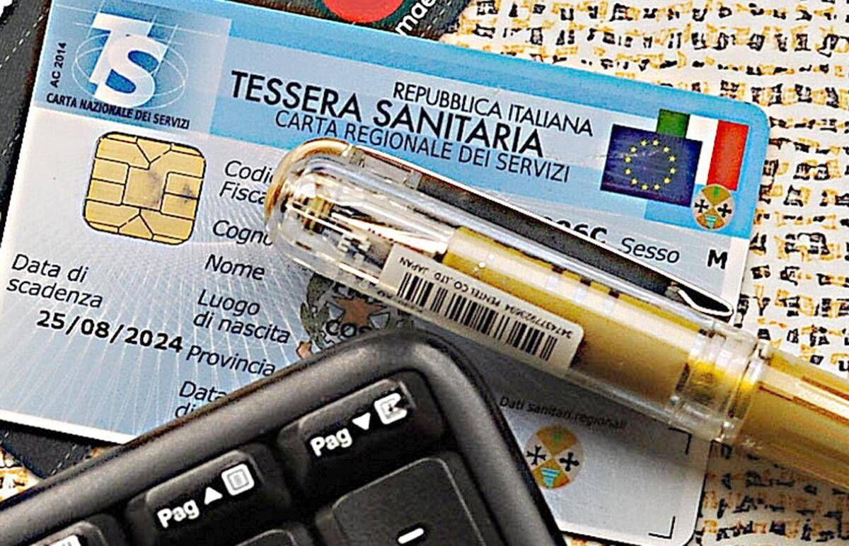 Tessera sanitaria e false mail per rubare i dati, la truffa e l'alert del ministero della Salute - 