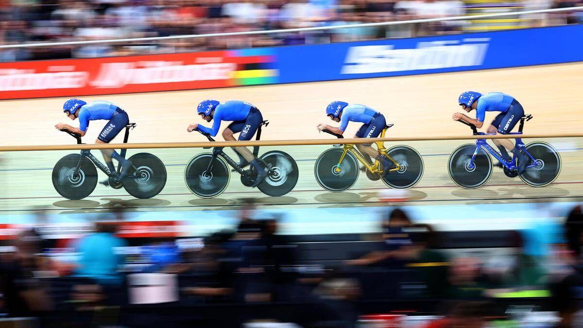 Mondiali, Italia argento nell'inseguimento a squadra: azzurri battuti dalla Danimarca - 
