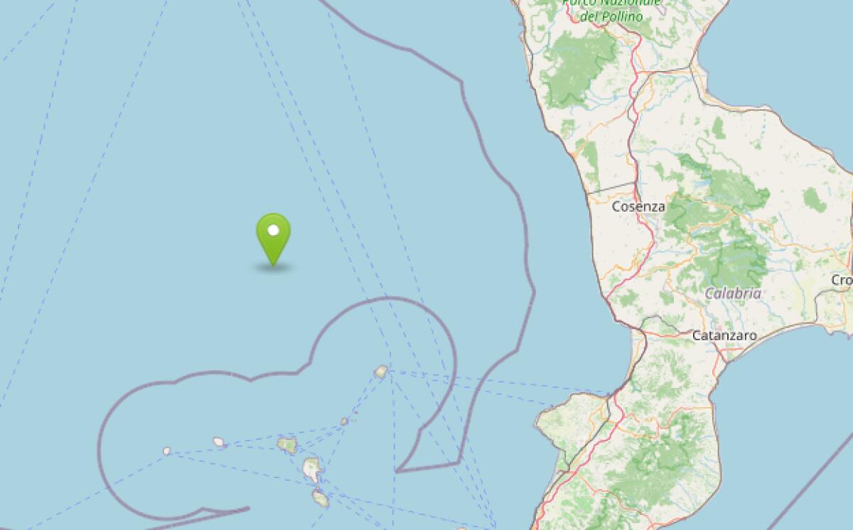 Terremoto magnitudo 4,7 al largo delle Eolie: epicentro nel Tirreno meridionale - 