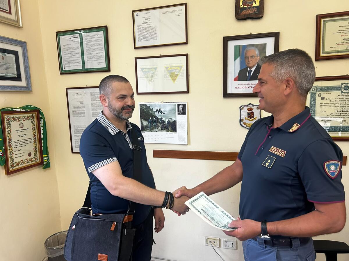 Catania: trovati buoni fruttiferi per 20.000 €, consegnati alla Polizia e restituiti al titolare - 