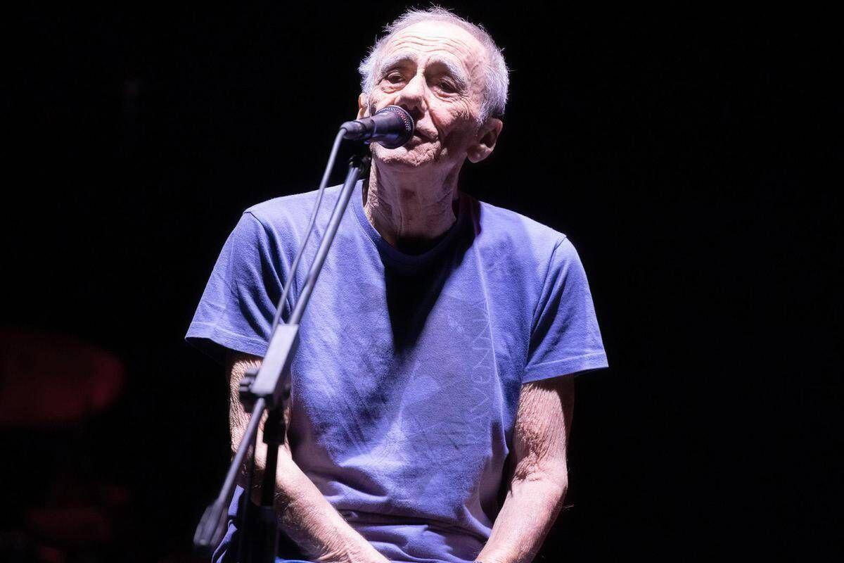 Roberto Vecchioni dopo lo stop ai concerti: "Al Premio Campiello non potevo mancare" - 