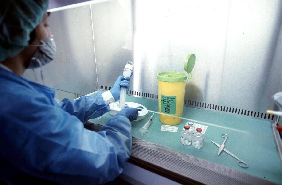 Melanoma, nuova pillola 'spoglia' il tumore avanzato e rallenta la crescita - 