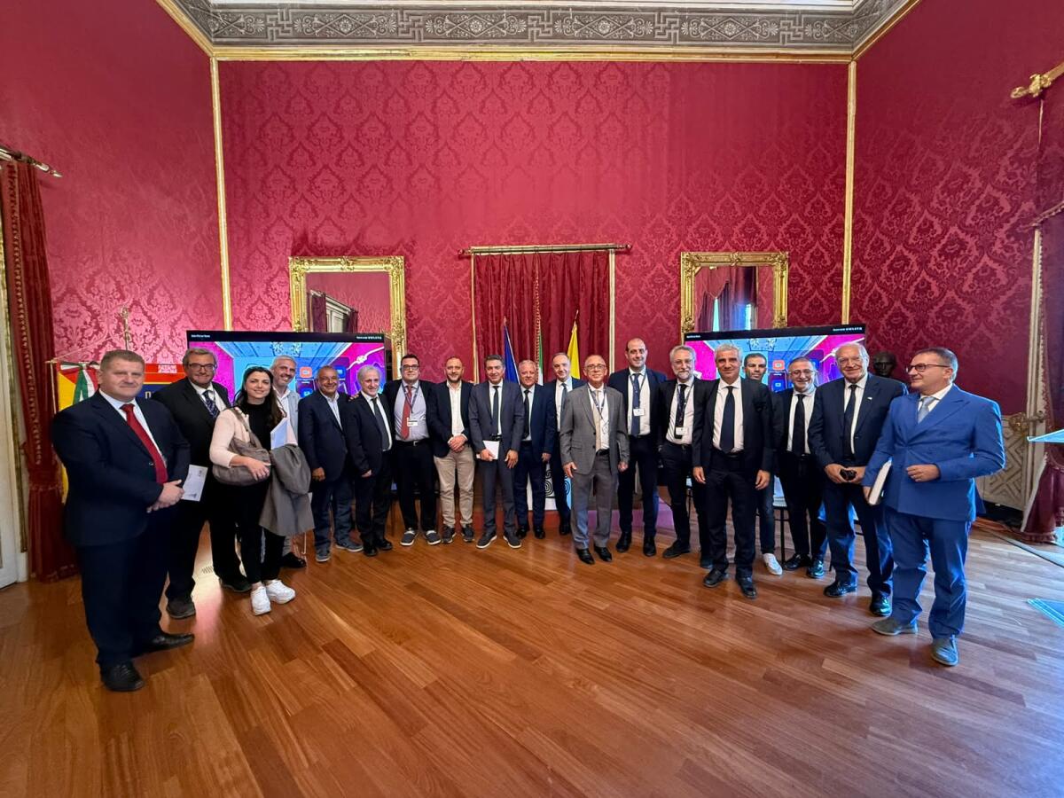 Anci Sicilia: «Il sistema dei piccoli comuni è imploso»; servono risorse, personale e una nuova normativa - 