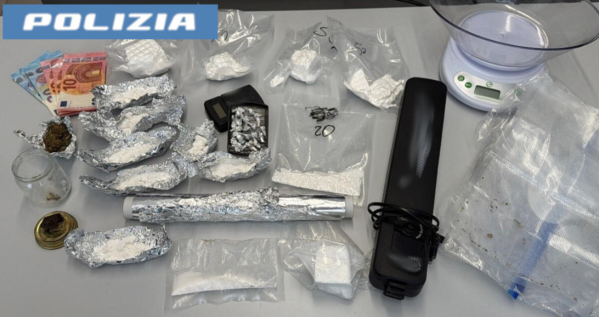 Catania: due arresti per spaccio, sequestrati circa 450 g di droga e un impianto di videosorveglianza - 