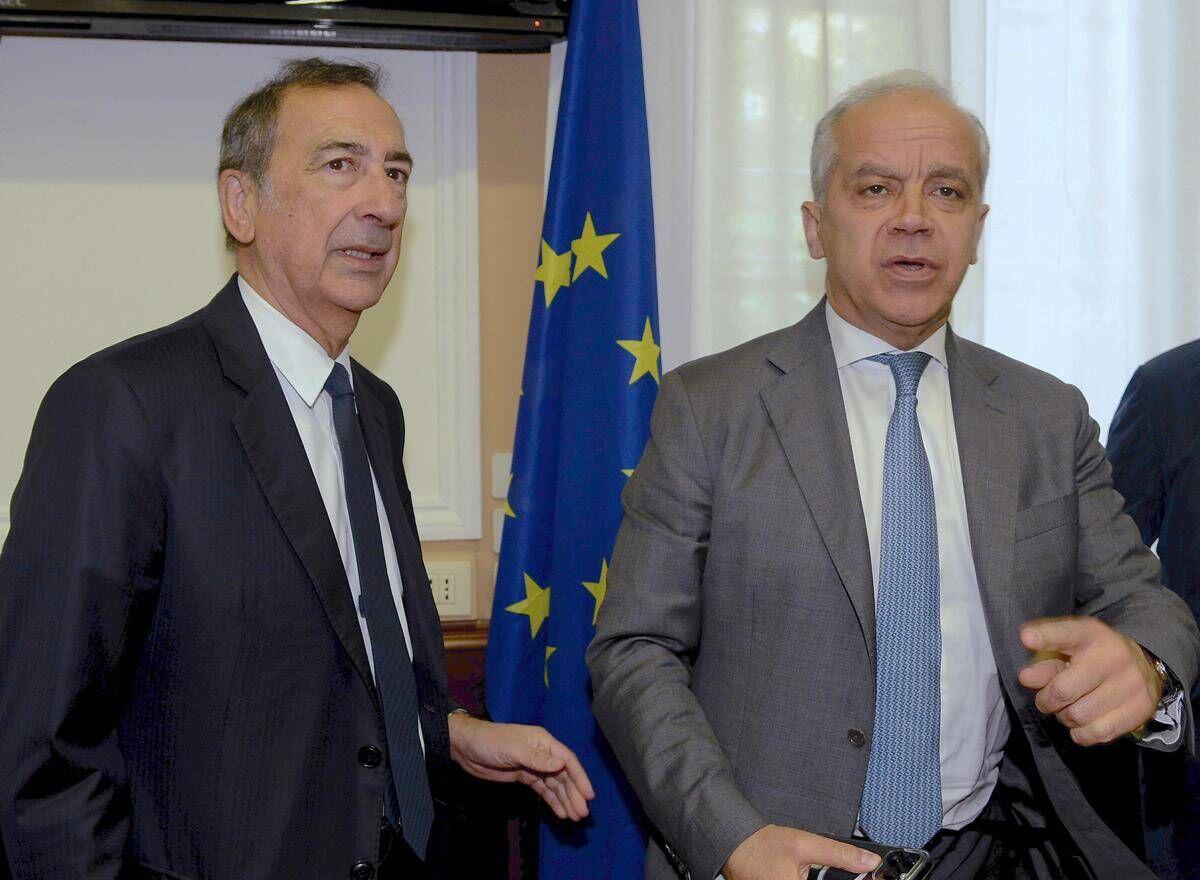 Scontri Milano, Sala: "Ora controllo e repressione, preoccupazione per sabato". Piantedosi: "Ragazzi manovrati? Ancora nessuna evidenza" - 