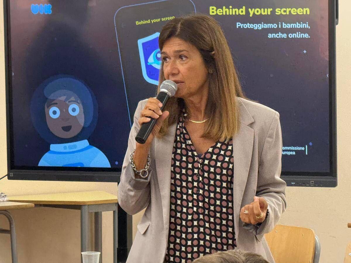 Behind Your Screen, la dirigente scolastica dell’istituto Orsa Maggiore: "Fondamentale feedback ragazzi" - 