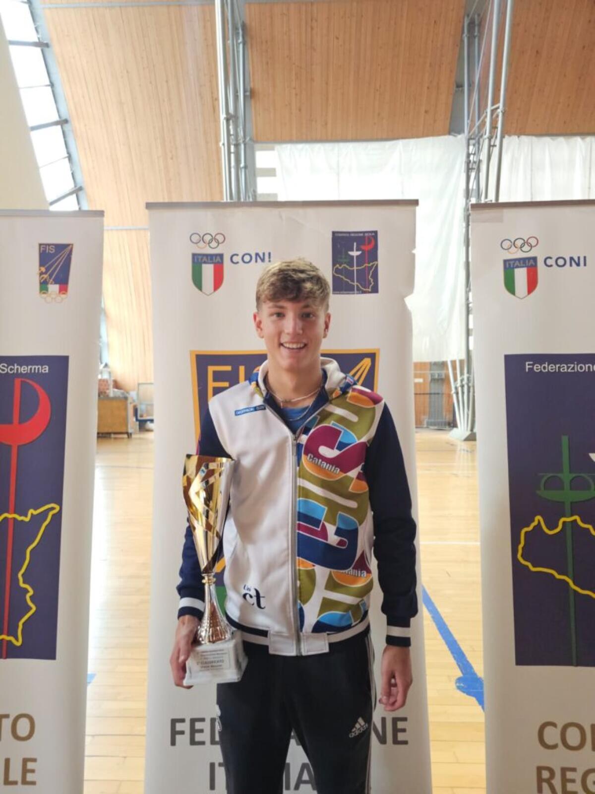 Scherma CUS Catania: stagione lanciata tra podi locali, piazzamenti europei e il metallo del Trofeo Coni - 
