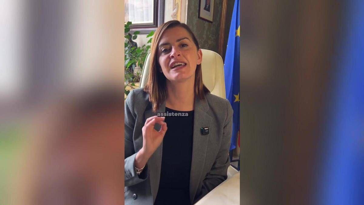 Insulti sessisti contro la sindaca di Perugia Vittoria Ferdinandi: "Trasformiamo odio social in aiuto concreto" - 